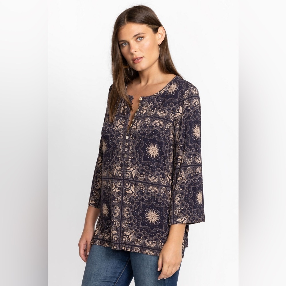 JOHNNY WAS Runa Button Front Henley Tee Boho Sun Moon Celestial Size Small VGUC